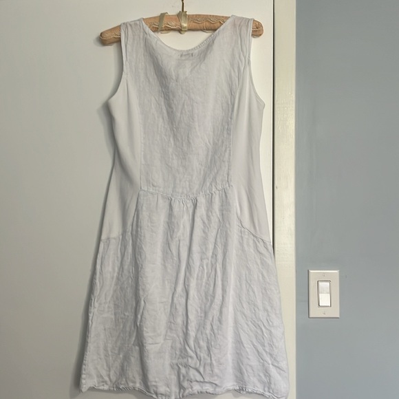 White Linen Dress, Made in Italy, Medium in Size - Picture 4 of 5